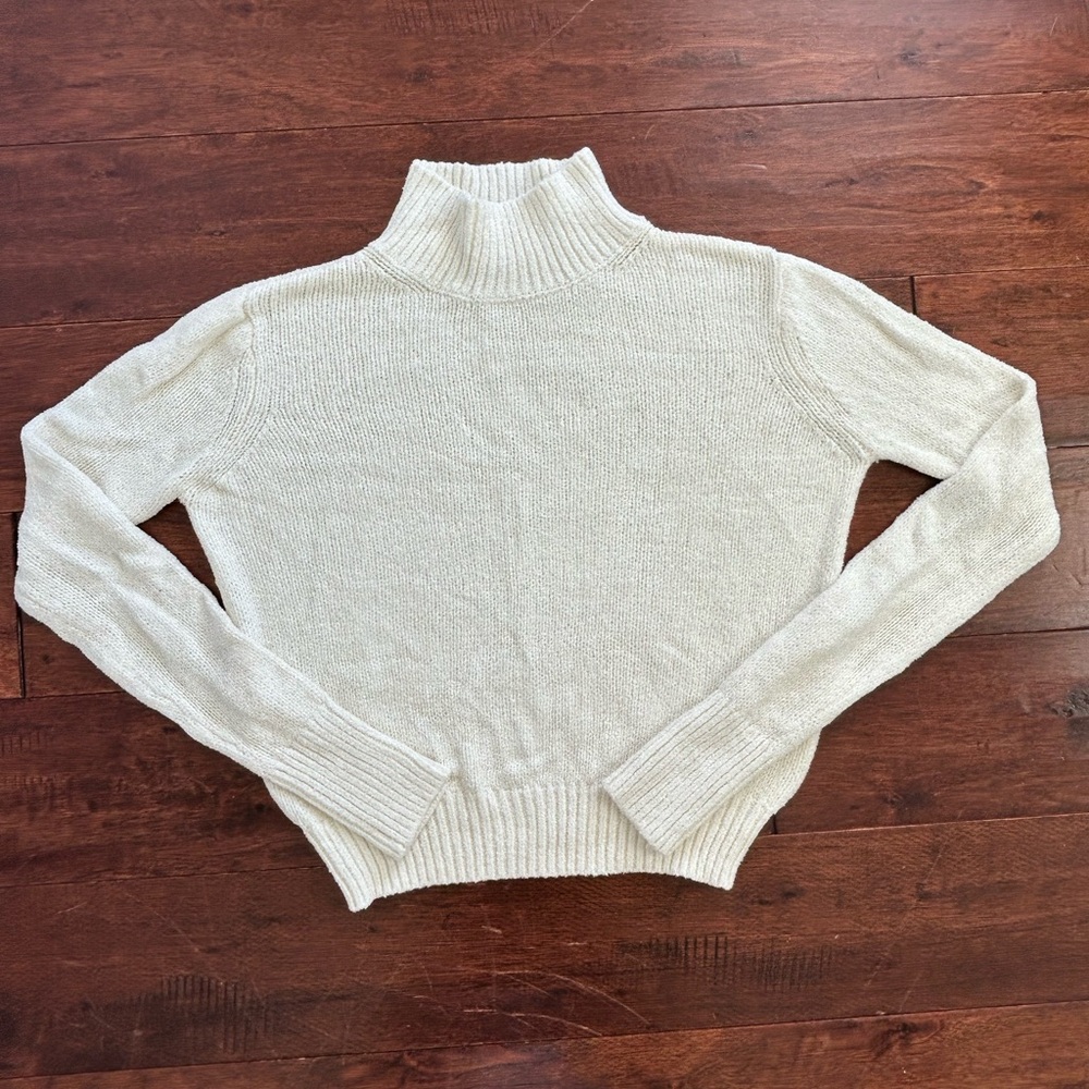 Aritzia Wilfred Cream Mock Turtleneck Sweater Size XS